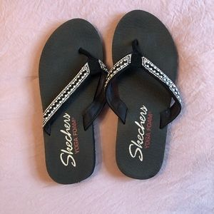 Sketchers sparkly flip-flops